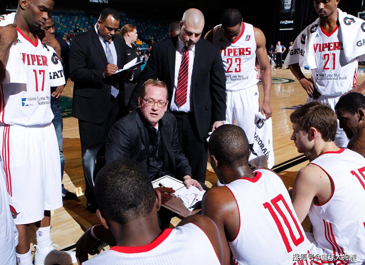 3377官网-今晚体能课后，摩纳哥队长鼓劲备战国王杯，压力陡增，数据趋势出现新变化